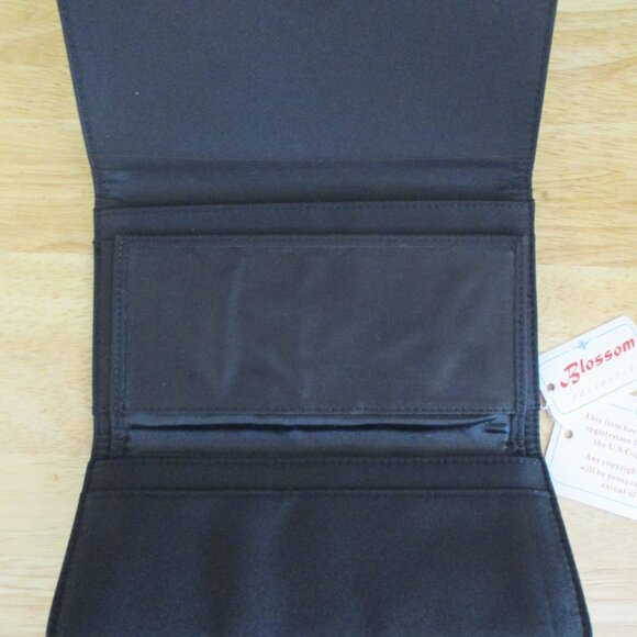 NWT! Vtg Bride and Groom Pug Dogs Wallet, Sequins, Floral, Blossom Collections - Picture 7 of 15